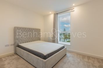 2 bedrooms flat to rent in Accolade Avenue, Southall, UB1-image 15