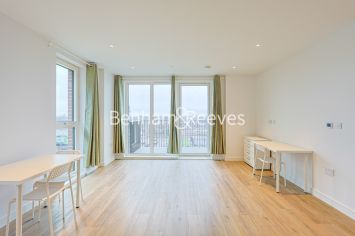 2 bedrooms flat to rent in Iris House, Cedrus Avenue, UB1-image 9