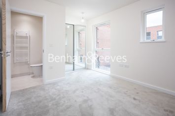 3 bedrooms flat to rent in Lensview Close, Harrow, HA1-image 14