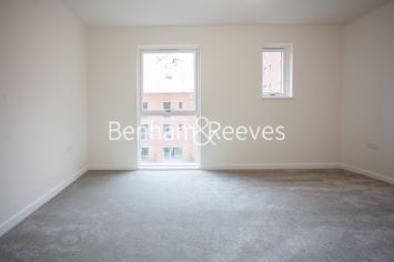 3 bedrooms flat to rent in Lensview Close, Harrow, HA1-image 17