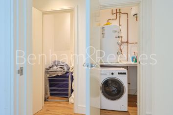 2 bedrooms flat to rent in Westgate House, West Gate, W5-image 10