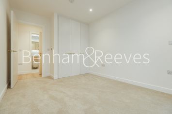 1 bedroom flat to rent in Quay Walk, Grand Union, HA0-image 9