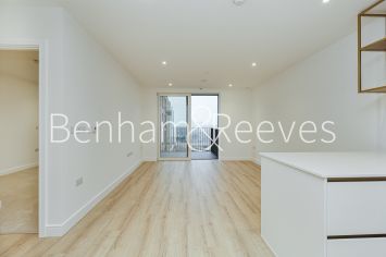 1 bedroom flat to rent in Quay Walk, Grand Union, HA0-image 14