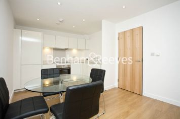 2 bedrooms flat to rent in Seven Sea Gardens, Canary Wharf, E3-image 9