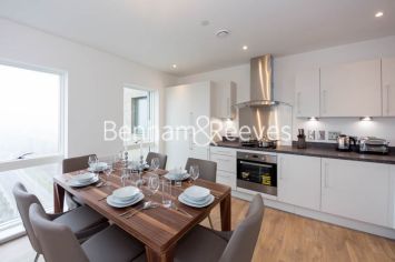 2 bedrooms flat to rent in Magellan Boulevard, Beckton Gallions Reach, E16-image 2