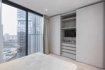 1 bedroom flat to rent in Hampton Tower, South Quay Plaza, E14-image 17