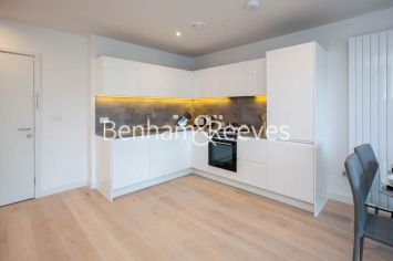 1 bedroom flat to rent in John Cabot House, 4 Clippers Street E16-image 2