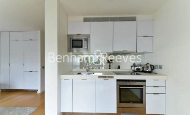Studio flat to rent in Ontario Tower, Canary Wharf, E14-image 2