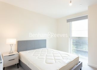 1 bedroom flat to rent in Rosebay House, 8 Frank Searle Passage, E17-image 3
