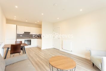 1 bedroom flat to rent in Rosebay House, 8 Frank Searle Passage, E17-image 7