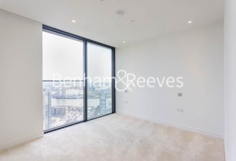 2 bedrooms flat to rent in Hampton Tower, Marsh Wall, E14-image 9