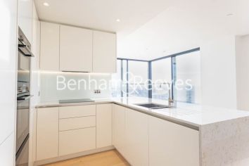 2 bedrooms flat to rent in Hampton Tower, Marsh Wall, E14-image 15