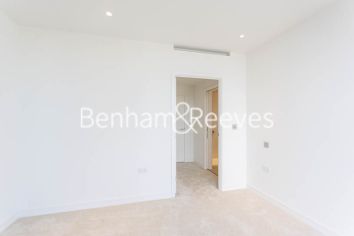 2 bedrooms flat to rent in Hampton Tower, Marsh Wall, E14-image 21