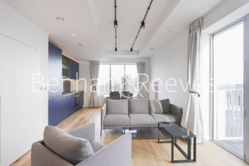 1 bedroom flat to rent in Goodluck Hope Walk, Canning Town, E14-image 1