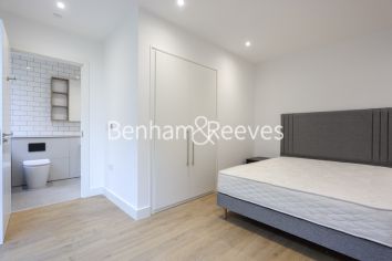 Studio flat to rent in Blair Street, Aberfeldy Village, E14-image 14