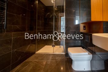 1 bedroom flat to rent in Arena tower, Crossharbour Plaza, E14-image 4