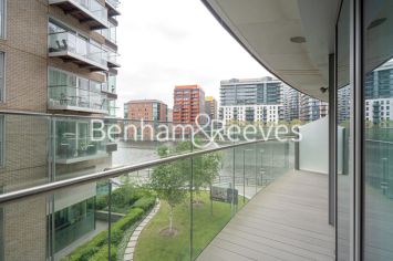 1 bedroom flat to rent in Arena tower, Crossharbour Plaza, E14-image 5