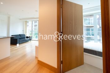 1 bedroom flat to rent in Arena tower, Crossharbour Plaza, E14-image 12