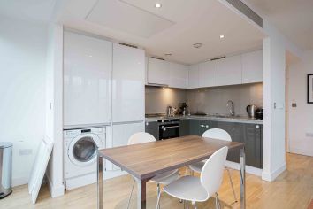 2 bedrooms flat to rent in Marsh Wall, Canary Wharf, E14-image 10