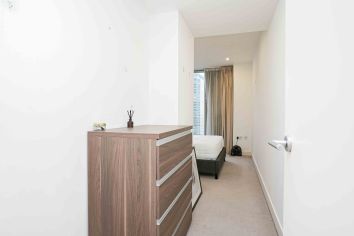 2 bedrooms flat to rent in Marsh Wall, Canary Wharf, E14-image 13