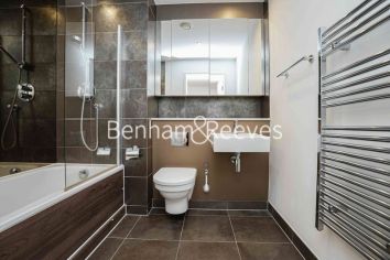 1 bedroom flat to rent in west tower, Canary Wharf, E14-image 4