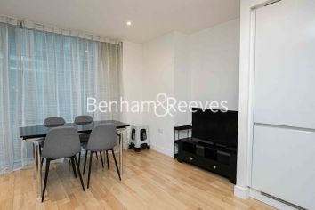 1 bedroom flat to rent in west tower, Canary Wharf, E14-image 17