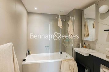 1 bedroom flat to rent in Royal Docks, Canary Wharf, E16-image 3