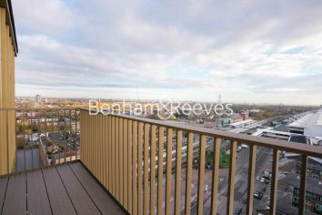 1 bedroom flat to rent in Royal Docks, Canary Wharf, E16-image 8