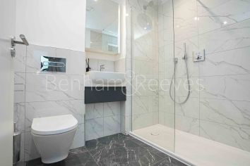 2 bedrooms flat to rent in One Thames Quay, Canary wharf, E14-image 7