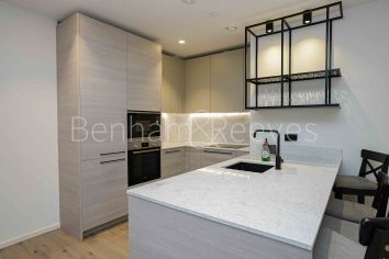 1 bedroom flat to rent in Hawser Lane, Poplar riverside, E14-image 3