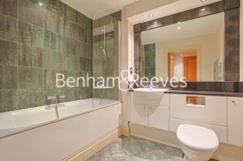 3 bedrooms flat to rent in Aspect Court, Imperial Wharf, SW6-image 10