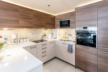 1 bedroom flat to rent in Chelsea Creek, Fulham, SW6-image 2