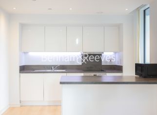 1 bedroom flat to rent in Enterprise Way, Wandsworth, SW18-image 2