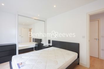 1 bedroom flat to rent in Enterprise Way, Wandsworth, SW18-image 3