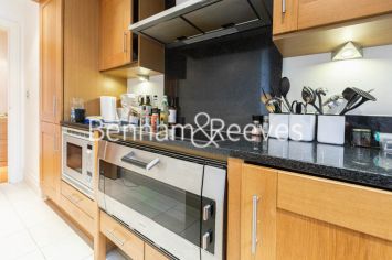 2 bedrooms flat to rent in Harbour Reach, Imperial Wharf, SW6-image 8