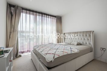 4 bedrooms flat to rent in Central Avenue, Fulham, SW6-image 13