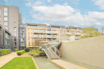 4 bedrooms flat to rent in Central Avenue, Fulham, SW6-image 26