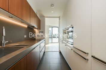 3 bedrooms flat to rent in Chelsea Wharf, Lots Road, SW10-image 2