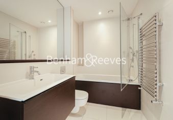 3 bedrooms flat to rent in Chelsea Wharf, Lots Road, SW10-image 4