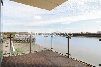 3 bedrooms flat to rent in Chelsea Wharf, Lots Road, SW10-image 5