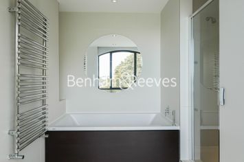 3 bedrooms flat to rent in Chelsea Wharf, Lots Road, SW10-image 25