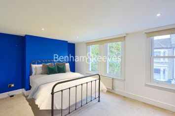 4 bedrooms flat to rent in Rylston Road, Fulham, SW6-image 3