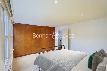 4 bedrooms flat to rent in Rylston Road, Fulham, SW6-image 8