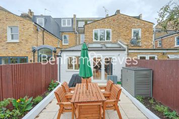 4 bedrooms flat to rent in Rylston Road, Fulham, SW6-image 17