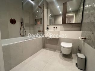 2 bedrooms flat to rent in Saxon House, Parkland Walk,SW6-image 5