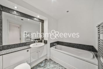 3 bedrooms flat to rent in The Boulevard, Imperial Wharf, SW6-image 4