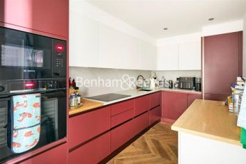 2  bedrooms flat to rent in The Boulevard, Imperial Wharf, SW6-image 1