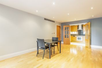 2  bedrooms flat to rent in Chelsea Vista, Imperial Wharf, SW6-image 6