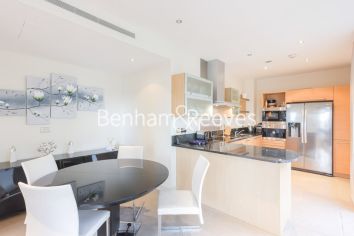 3  bedrooms flat to rent in Lensbury Avenue, Fulham, SW6-image 10