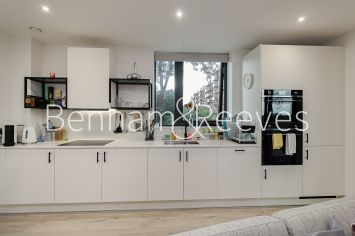 1 bedroom flat to rent in Coster Avenue, Highgate, N4-image 2